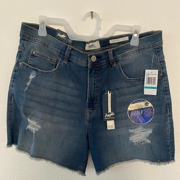 Angels distressed ripped Jean shorts‎ size 16 - Picture 1 of 3